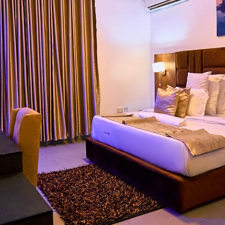 Crownedge Hotels Ikeja Eksteriør bilde