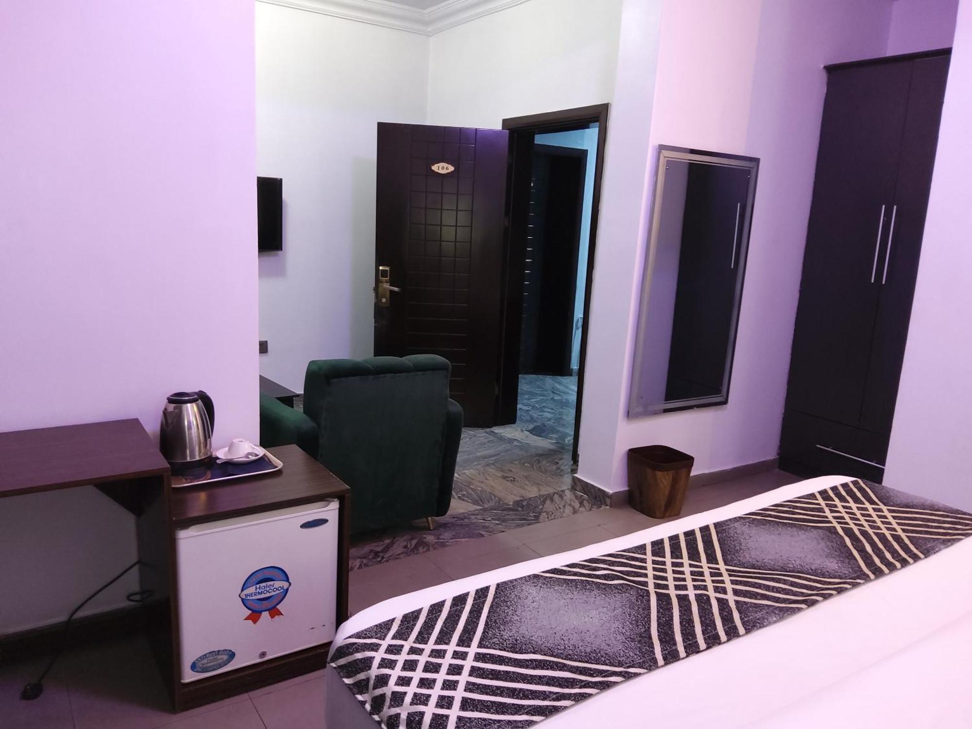 Crownedge Hotels Ikeja Eksteriør bilde