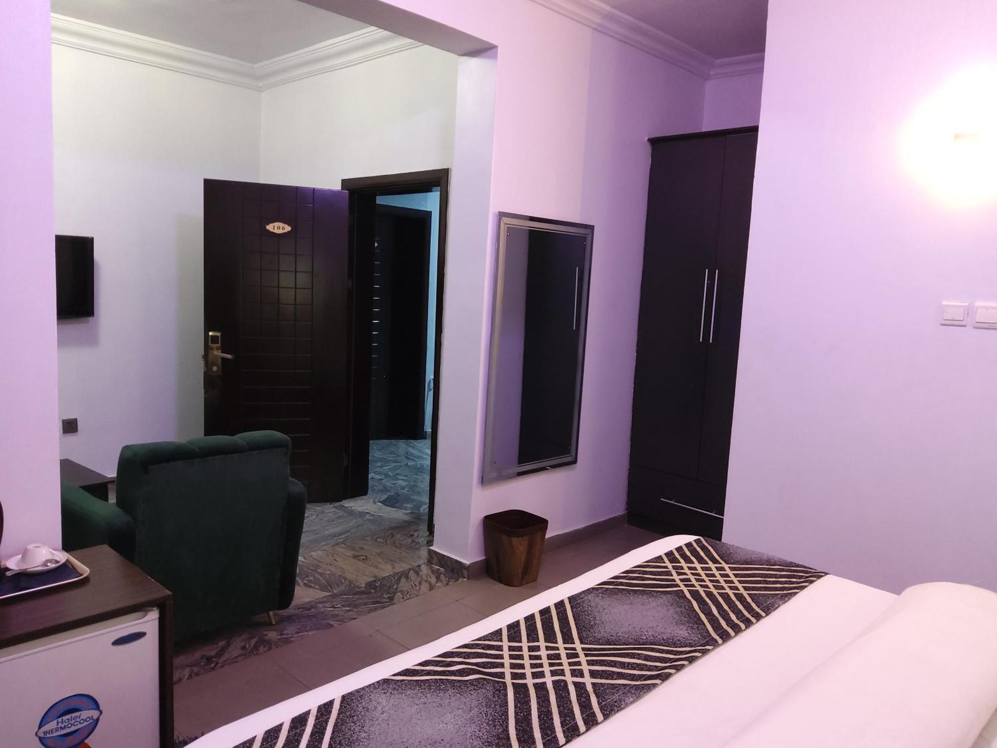 Crownedge Hotels Ikeja Eksteriør bilde