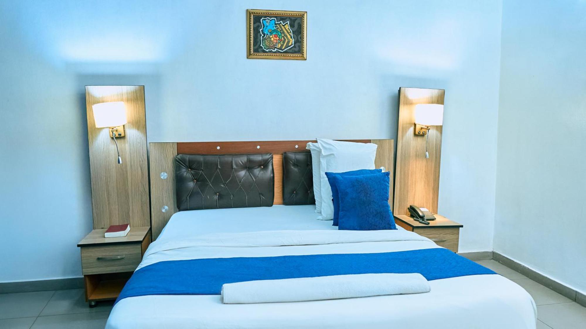 Crownedge Hotels Ikeja Eksteriør bilde