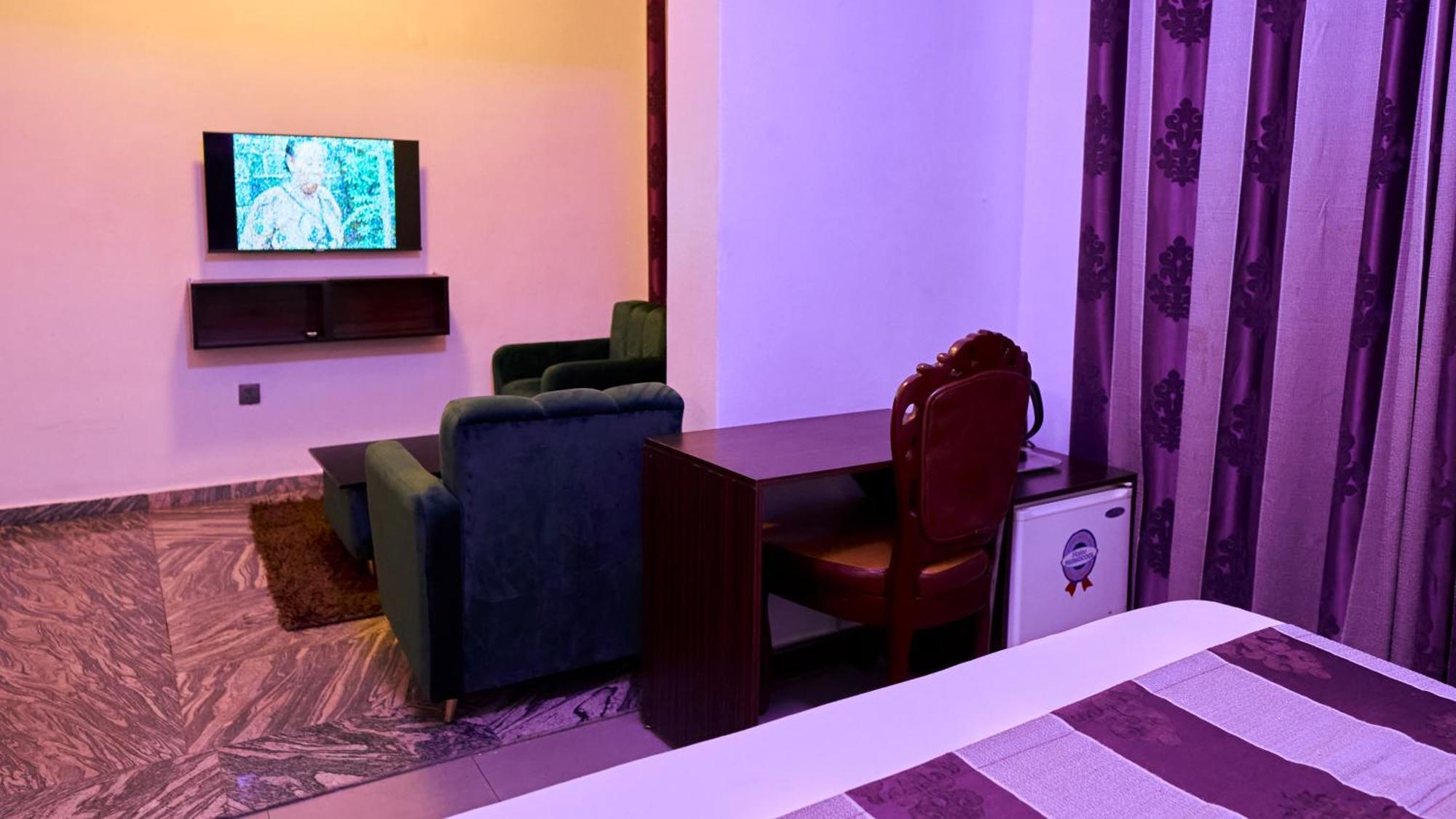 Crownedge Hotels Ikeja Eksteriør bilde