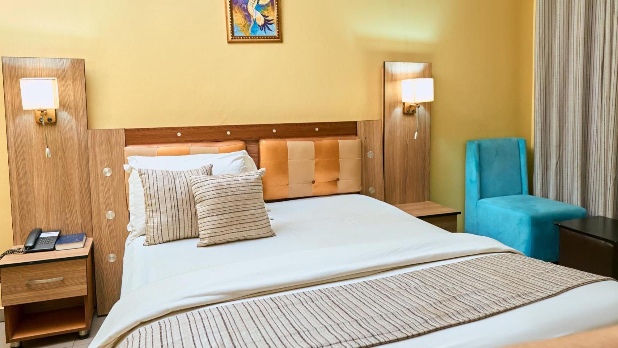 Crownedge Hotels Ikeja Eksteriør bilde