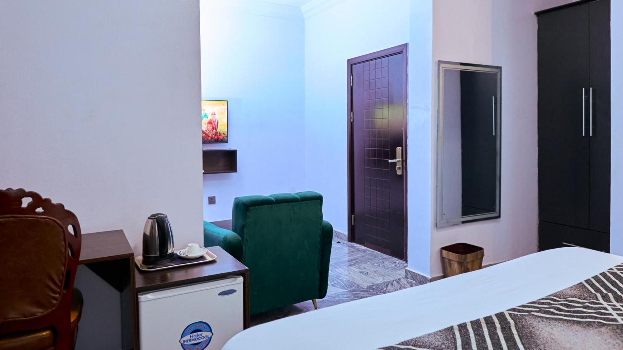Crownedge Hotels Ikeja Eksteriør bilde