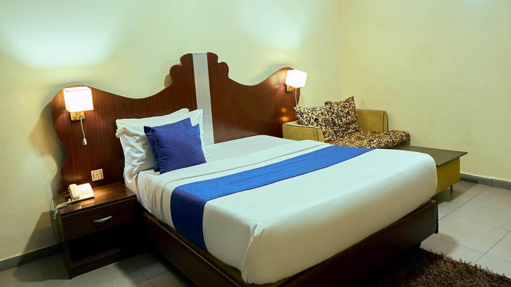 Crownedge Hotels Ikeja Eksteriør bilde