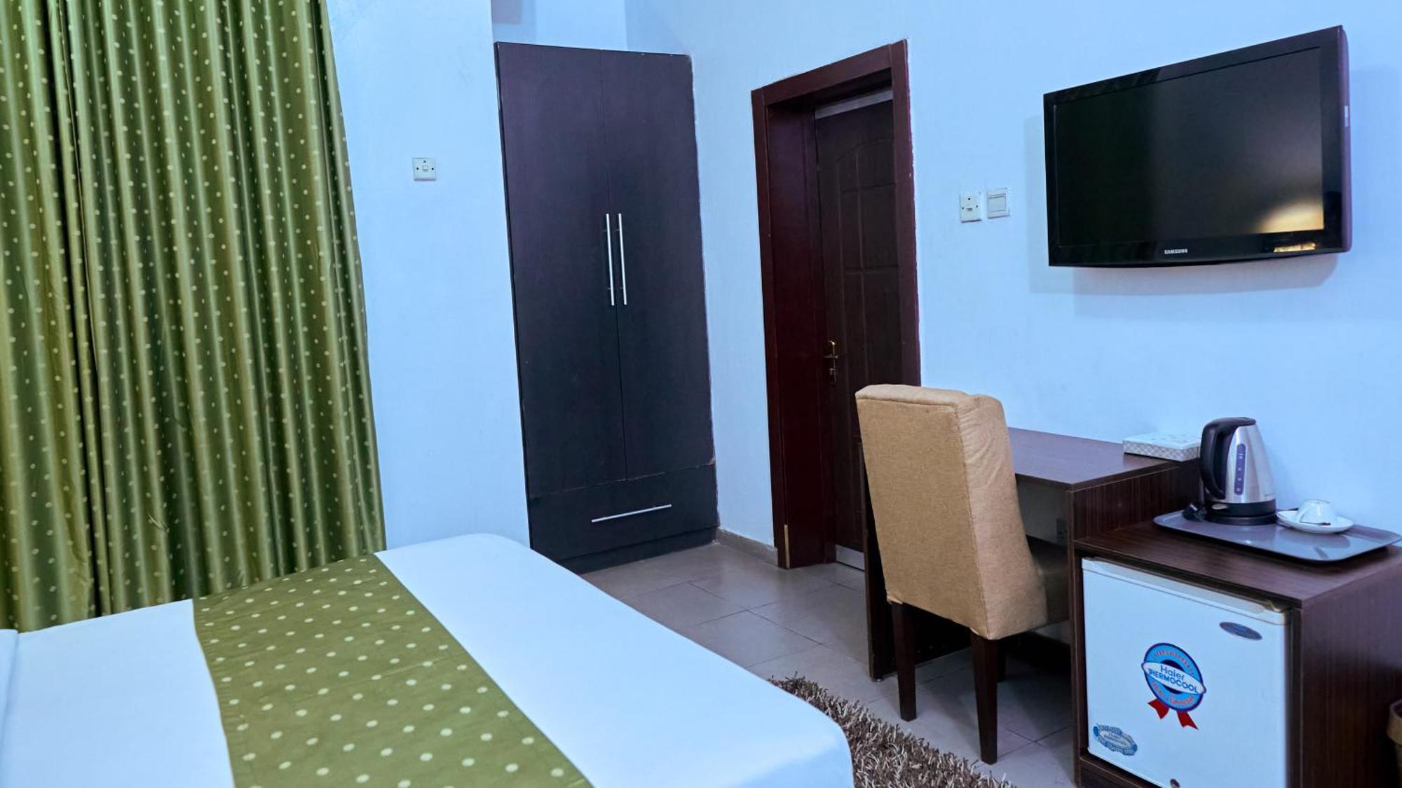 Crownedge Hotels Ikeja Eksteriør bilde