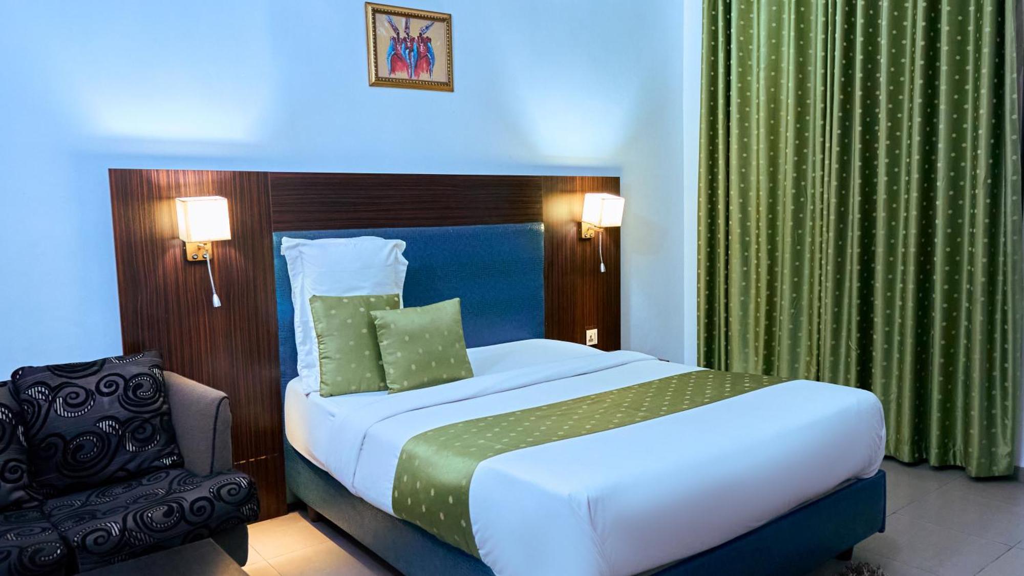 Crownedge Hotels Ikeja Eksteriør bilde